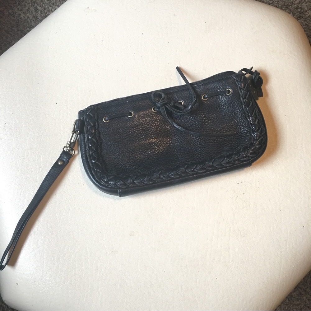 Clutch/ wristlet